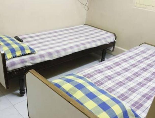 Mannat Rooms Allāhābād Junction Exteriör bild