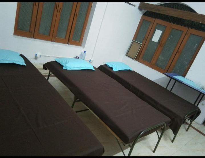 Mannat Rooms Allāhābād Junction Exteriör bild