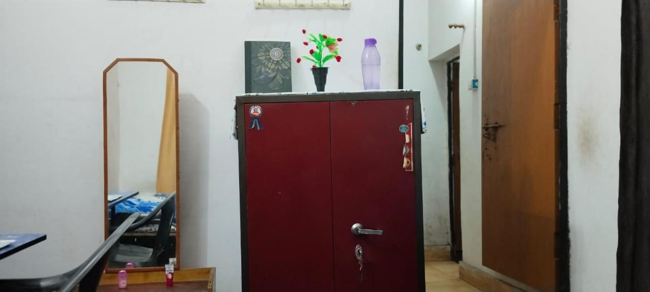 Mannat Rooms Allāhābād Junction Exteriör bild