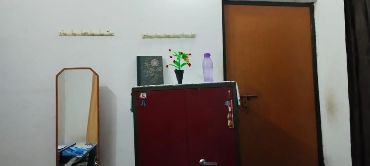 Mannat Rooms Allāhābād Junction Exteriör bild